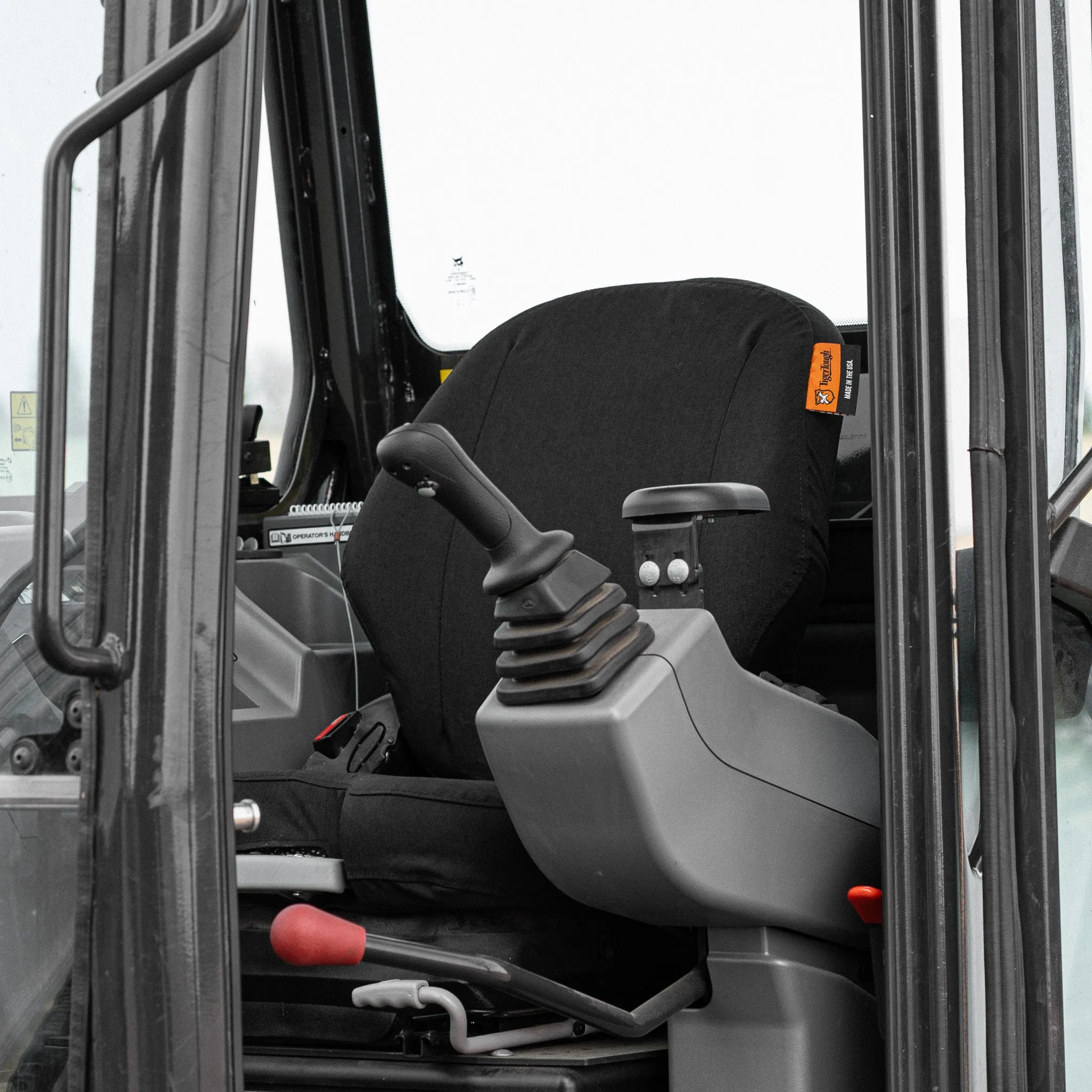 Equipment and Tractor Seat Cover (E0822109)
