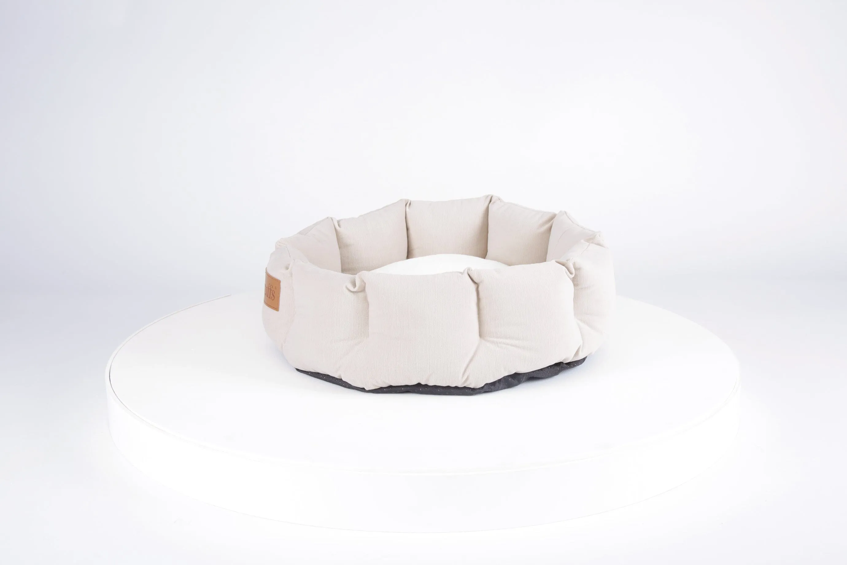 Helsinki Cat Bed - Oatmeal Beige