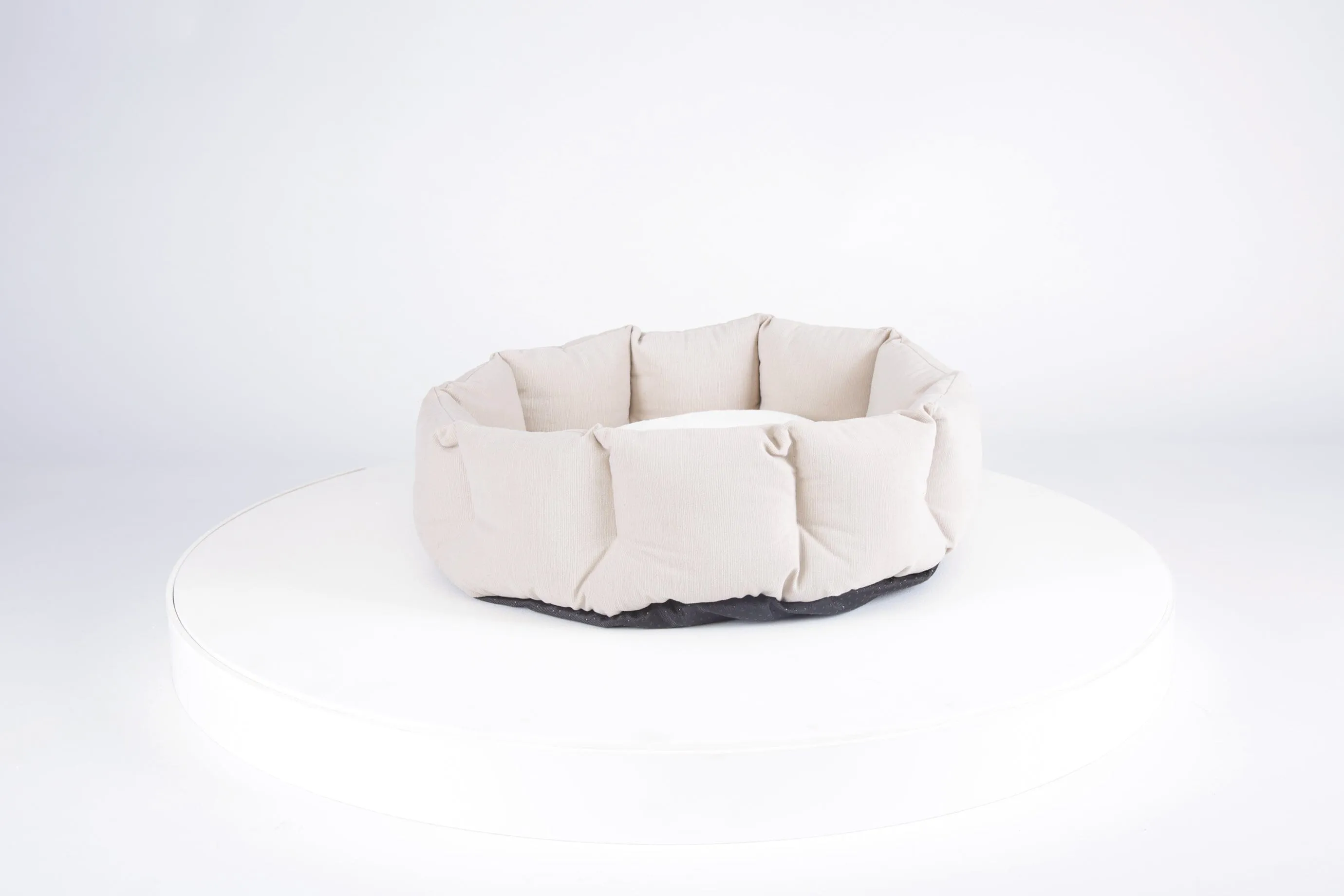 Helsinki Cat Bed - Oatmeal Beige